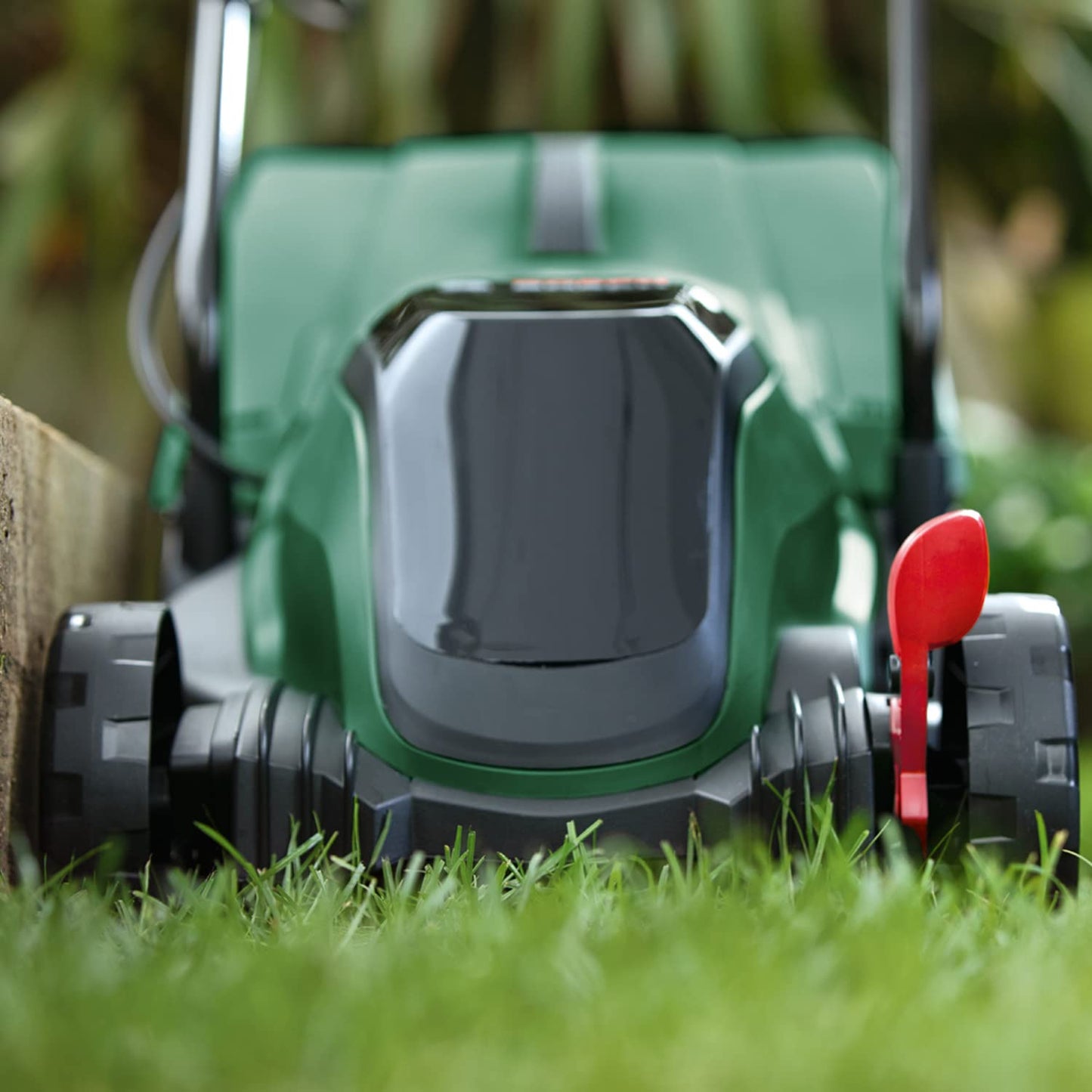 Bosch Home and Garden Bosch Akku-Rasenmäher CityMower 18V-32-300 (18 Volt System, P4A System, 1x Akku 4,0 Ah, Bürstenloser Motor