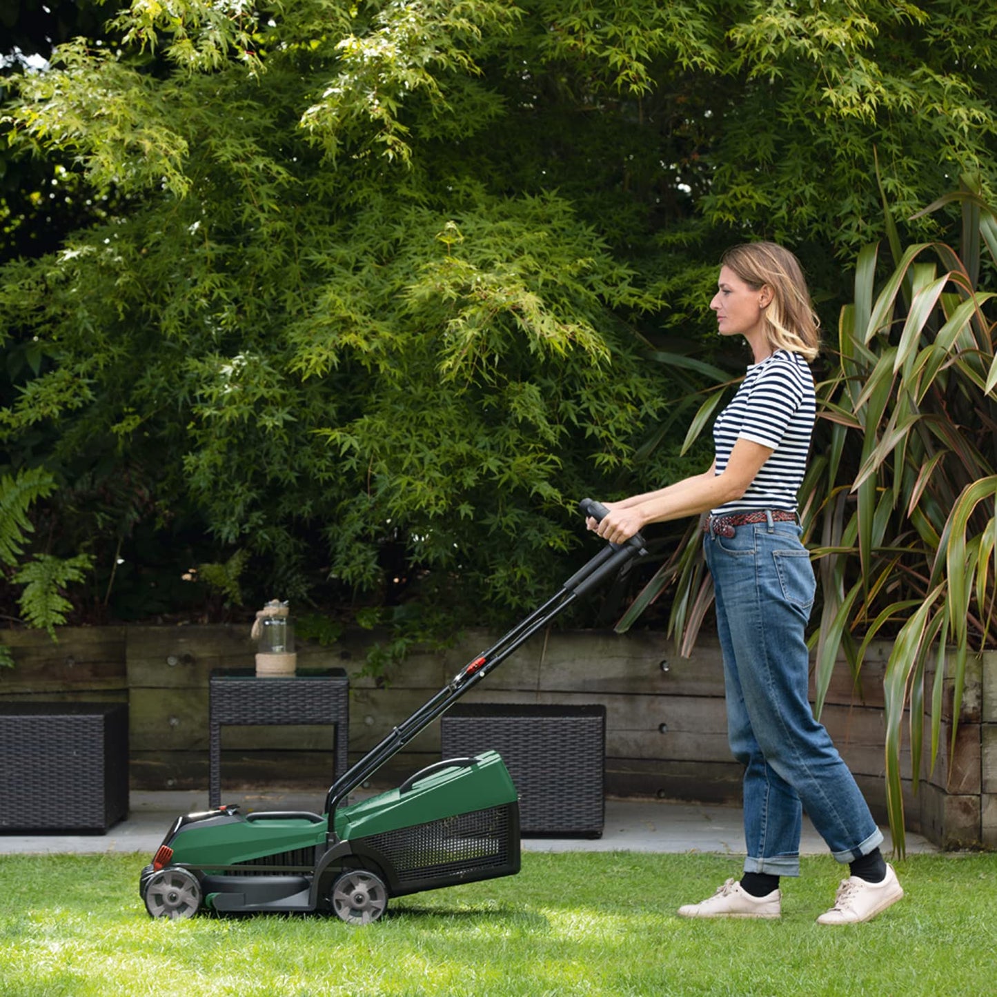 Bosch Home and Garden Bosch Akku-Rasenmäher CityMower 18V-32-300 (18 Volt System, P4A System, 1x Akku 4,0 Ah, Bürstenloser Motor